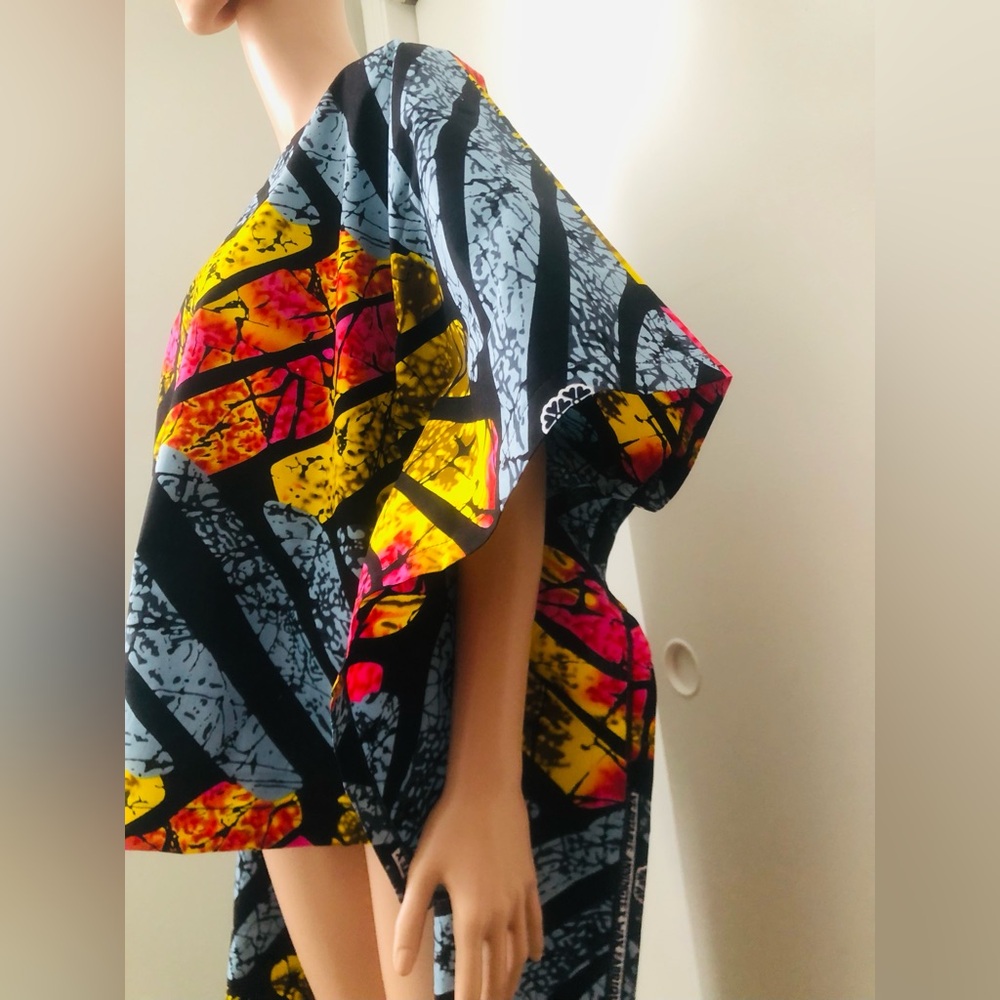 Bold Multicolor African High/Low Top - Picture 7 of 14